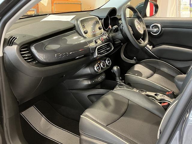 ５００Ｘ ポップスター　プラス　ワンオーナー　禁煙　レーダクルーズ　プリクラッシュ　ＬＥＤヘッドライト　純正１８インチＡＷ　黒革シート　パワーシート　シートヒーター　ブラインドスポットモニター　メーカーディスプレイオーディオ　ＥＴＣ（50枚目）