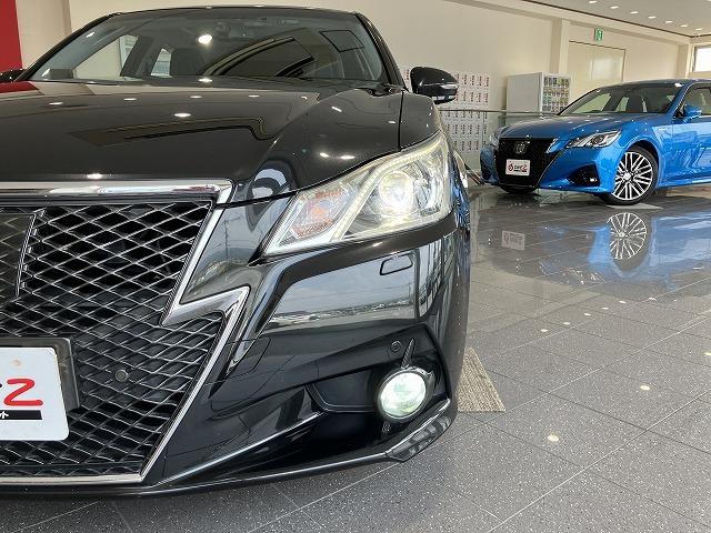 クラウンハイブリッド アスリートＧ　禁煙車　サンルーフ　アドバンスドパッケージ　プリクラッシュ　レーダークルーズ　クリアランスソナー　メーカーナビ　オートハイビーム　黒本革エアシート　メモリパワーシート　ＨＩＤヘッドライト　バックカメラ（46枚目）