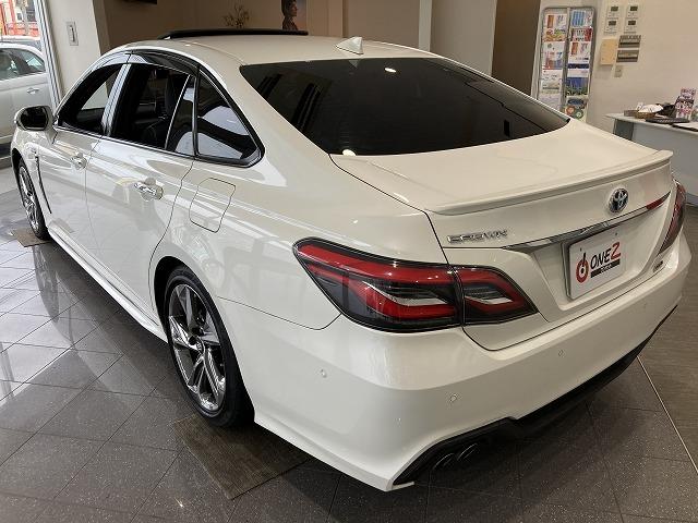 クラウンハイブリッド ＲＳアドバンス　禁煙車　サンルーフ　パノラミックビューモニター　黒本革エアシート　デジタルインナーミラー　トヨタセーフティセンス　レーダークルーズ　クリアランスソナー　オートハイビーム　スパッタリング１８インチＡＷ（46枚目）