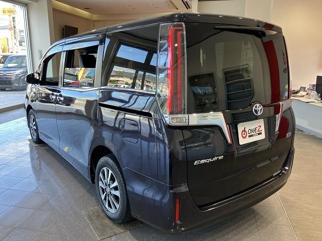 エスクァイア ハイブリッドＧｉ　禁煙車　ＡＣ１００Ｖ　アルパイン１１インチナビ　アルパインフリップダウントヨタセーフティセンス　クルーズコントロール　オートハイビーム　クリアランソナー　両側パワースライド　黒革シート　シートヒーター（20枚目）