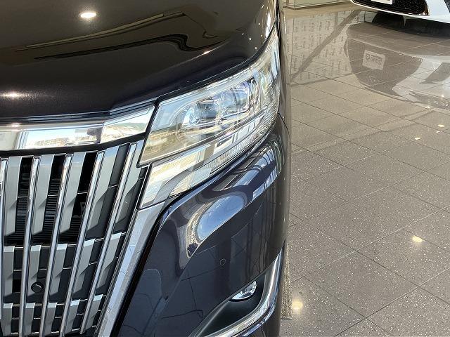 エスクァイア ハイブリッドＧｉ　禁煙車　ＡＣ１００Ｖ　アルパイン１１インチナビ　アルパインフリップダウントヨタセーフティセンス　クルーズコントロール　オートハイビーム　クリアランソナー　両側パワースライド　黒革シート　シートヒーター（48枚目）