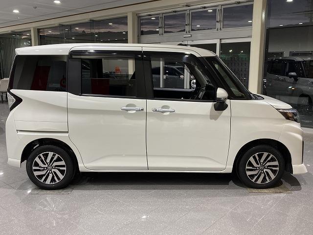 ルーミー カスタムＧ　禁煙車　パノラミックビューモニター　ナビレディパッケージ　ステアリングスイッチ　コンフォートパッケージ　シートヒーター　純正ナビ　レーダークルーズ　クリアランスソナー　両側パワースライドドア（15枚目）