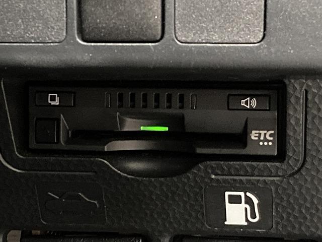 ルーミー カスタムＧ　禁煙車　パノラミックビューモニター　ナビレディパッケージ　ステアリングスイッチ　コンフォートパッケージ　シートヒーター　純正ナビ　レーダークルーズ　クリアランスソナー　両側パワースライドドア（55枚目）