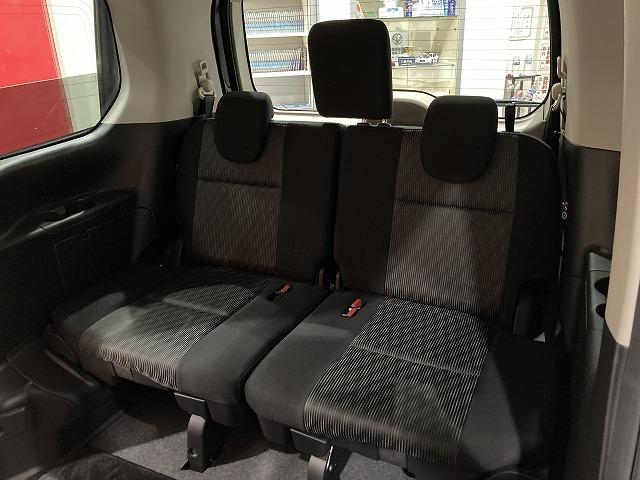 セレナ ｅ－パワー　ハイウェイスターＶ　禁煙車　セーフティパック　アラウンドビューモニター　プロパイロット　インテリジェントルームミラー　ブレーキホールド　レーンキープ　フリップダウンモニター　エマージェンシーブレーキ　クリアランスソナー（16枚目）