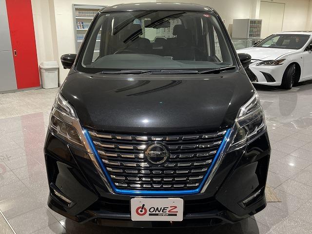 セレナ ｅ－パワー　ハイウェイスターＶ　禁煙車　セーフティパック　アラウンドビューモニター　プロパイロット　インテリジェントルームミラー　ブレーキホールド　レーンキープ　フリップダウンモニター　エマージェンシーブレーキ　クリアランスソナー（17枚目）