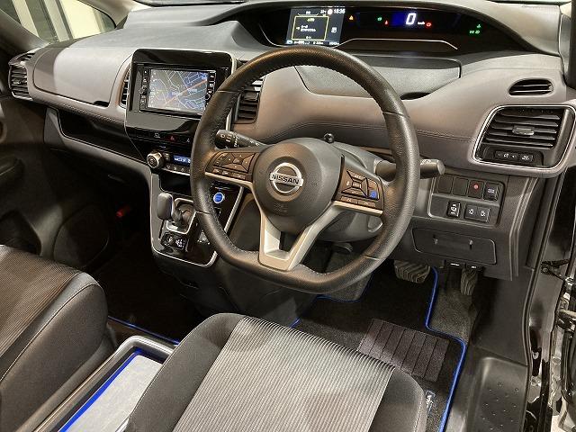 セレナ ｅ－パワー　ハイウェイスターＶ　禁煙車　セーフティパック　アラウンドビューモニター　プロパイロット　インテリジェントルームミラー　ブレーキホールド　レーンキープ　フリップダウンモニター　エマージェンシーブレーキ　クリアランスソナー（41枚目）