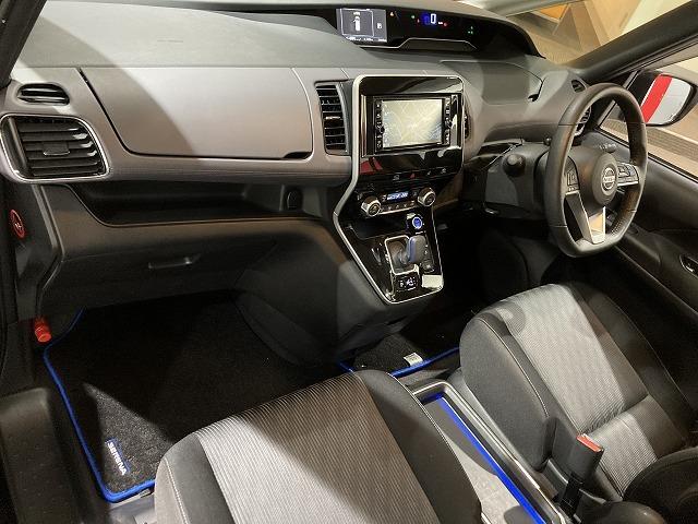 セレナ ｅ－パワー　ハイウェイスターＶ　禁煙車　セーフティパック　アラウンドビューモニター　プロパイロット　インテリジェントルームミラー　ブレーキホールド　レーンキープ　フリップダウンモニター　エマージェンシーブレーキ　クリアランスソナー（45枚目）