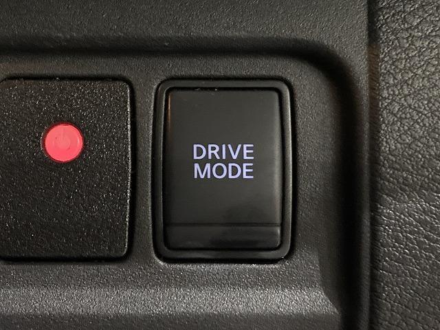 セレナ ｅ－パワー　ハイウェイスターＶ　禁煙車　セーフティパック　アラウンドビューモニター　プロパイロット　インテリジェントルームミラー　ブレーキホールド　レーンキープ　フリップダウンモニター　エマージェンシーブレーキ　クリアランスソナー（53枚目）
