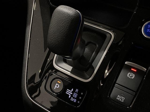 セレナ ｅ－パワー　ハイウェイスターＶ　禁煙車　セーフティパック　アラウンドビューモニター　プロパイロット　インテリジェントルームミラー　ブレーキホールド　レーンキープ　フリップダウンモニター　エマージェンシーブレーキ　クリアランスソナー（71枚目）