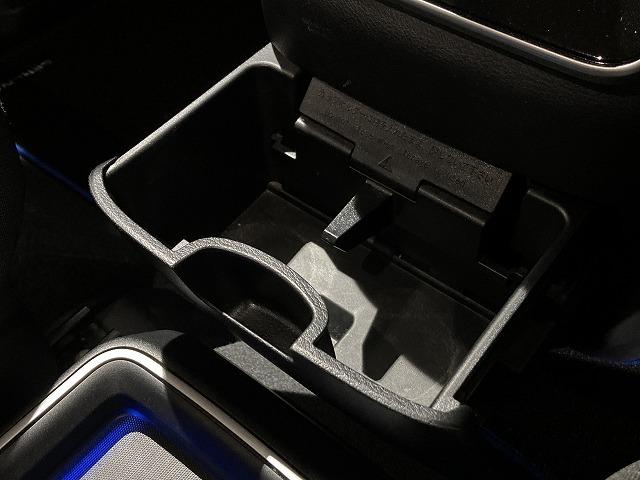 セレナ ｅ－パワー　ハイウェイスターＶ　禁煙車　セーフティパック　アラウンドビューモニター　プロパイロット　インテリジェントルームミラー　ブレーキホールド　レーンキープ　フリップダウンモニター　エマージェンシーブレーキ　クリアランスソナー（73枚目）