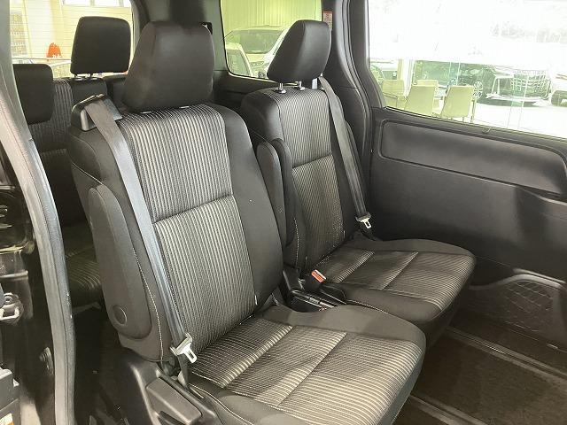 ヴォクシー ＺＳ　煌ＩＩ　禁煙車　アルパイン９インチナビ　アルパインフリップダウンモニター　トヨタセーフティセンス　プリクラッシュ　クルーズコントロール　クリラアンスソナー　両側パワースライドドア　純正１６インチＡＷ（13枚目）