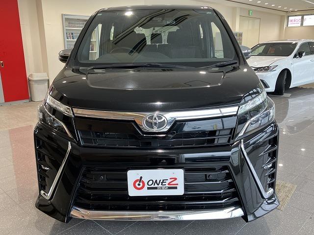 ヴォクシー ＺＳ　煌ＩＩ　禁煙車　アルパイン９インチナビ　アルパインフリップダウンモニター　トヨタセーフティセンス　プリクラッシュ　クルーズコントロール　クリラアンスソナー　両側パワースライドドア　純正１６インチＡＷ（15枚目）