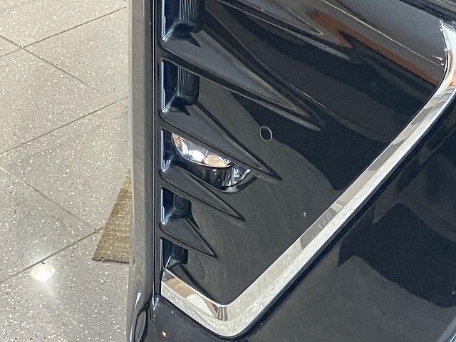 ヴォクシー ＺＳ　煌ＩＩ　禁煙車　アルパイン９インチナビ　アルパインフリップダウンモニター　トヨタセーフティセンス　プリクラッシュ　クルーズコントロール　クリラアンスソナー　両側パワースライドドア　純正１６インチＡＷ（63枚目）