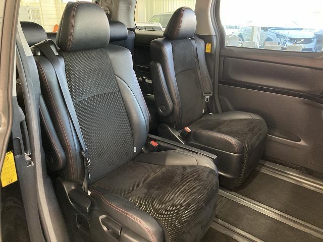 ヴェルファイア ２．４Ｚ　ゴールデンアイズＩＩ　禁煙車　サンルーフ　モデリスタＦエアロ　モデリスタアドミレイションＲエアロ　アルパイン９インチナビ　アルパインフリップダウンモニター　クリアランスソナー　両側パワースライドドア　パワーバックドア（13枚目）