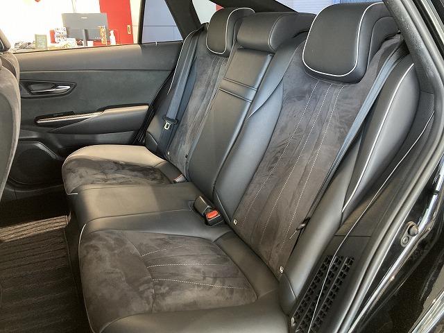 クラウンハイブリッド ＲＳアドバンス　禁煙車　トムス　ＴＲＤ　Ｍ’ｓ　サンルーフ　パノラミックビューモニター　トヨタセーフティセンス　プリクラッシュ　レーダークルーズ　クリアランスソナー　オートハイビーム　純正１８インチスパッタリングＡＷ（48枚目）