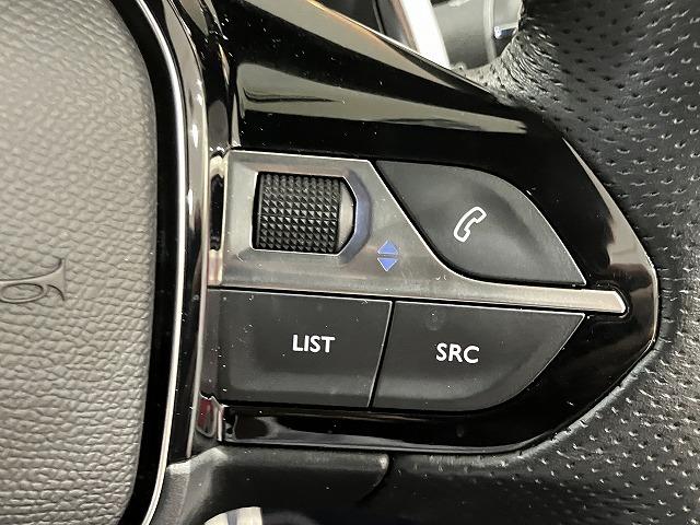 ５００８ ＧＴ　ブルーＨＤｉ　ワンオーナー　禁煙車　パノラミックビューモニター　アクティブブレーキ　メーカーディスプレイオーディオ　レーダークルーズ　クリランスソナー　オートハイビーム　純正１８インチＡＷ　クロハーフレザーシート（11枚目）