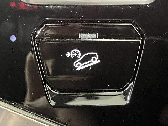 ５００８ ＧＴ　ブルーＨＤｉ　ワンオーナー　禁煙車　パノラミックビューモニター　アクティブブレーキ　メーカーディスプレイオーディオ　レーダークルーズ　クリランスソナー　オートハイビーム　純正１８インチＡＷ　クロハーフレザーシート（64枚目）