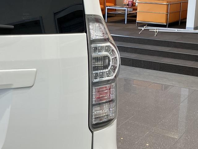ヴォクシー Ｘ　Ｌエディション　禁煙車　純正ナビゲーション　両側パワースライドドア　バックモニター　クリランスソナー　スマートキープッシュスタート　ビルトインＥＴＣ（31枚目）