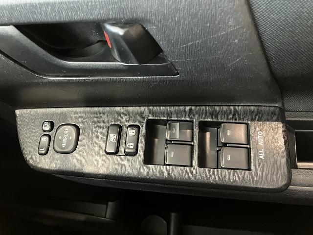 ヴォクシー Ｘ　Ｌエディション　禁煙車　純正ナビゲーション　両側パワースライドドア　バックモニター　クリランスソナー　スマートキープッシュスタート　ビルトインＥＴＣ（49枚目）