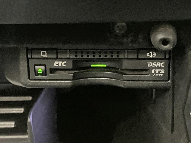 ＩＳ ＩＳ３００ｈ　Ｆスポーツ　サンルーフ　黒本革エアシート　ブラインドスポットモニター　レーダークルーズ　ＬＥＤヘッドライト　プリクラッシュ　メーカーナビゲーション　バックモニター　メモリパワーシート　純正１８インチＡＷ（71枚目）