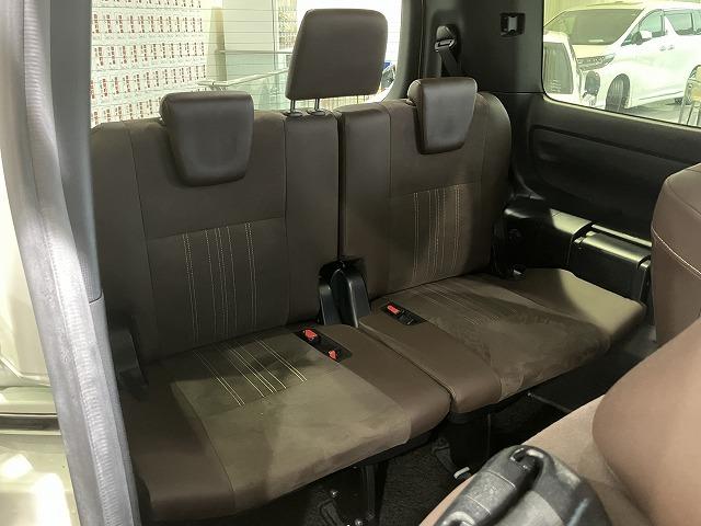 エスクァイア ハイブリッドＧｉ　プレミアムパッケージ　禁煙車　純正９インチナビゲーション　トヨタセーフティセンス　クルーズコントロール　クリアランスソナー　両側パワースライドドア　シートヒーター　チャハーフレザーシート　コンビハンドル　バックモニター（18枚目）