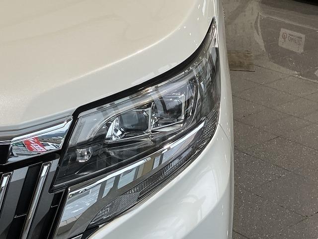 エスクァイア ハイブリッドＧｉ　プレミアムパッケージ　禁煙車　純正９インチナビゲーション　トヨタセーフティセンス　クルーズコントロール　クリアランスソナー　両側パワースライドドア　シートヒーター　チャハーフレザーシート　コンビハンドル　バックモニター（44枚目）