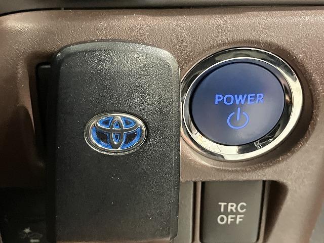 エスクァイア ハイブリッドＧｉ　プレミアムパッケージ　禁煙車　純正９インチナビゲーション　トヨタセーフティセンス　クルーズコントロール　クリアランスソナー　両側パワースライドドア　シートヒーター　チャハーフレザーシート　コンビハンドル　バックモニター（58枚目）