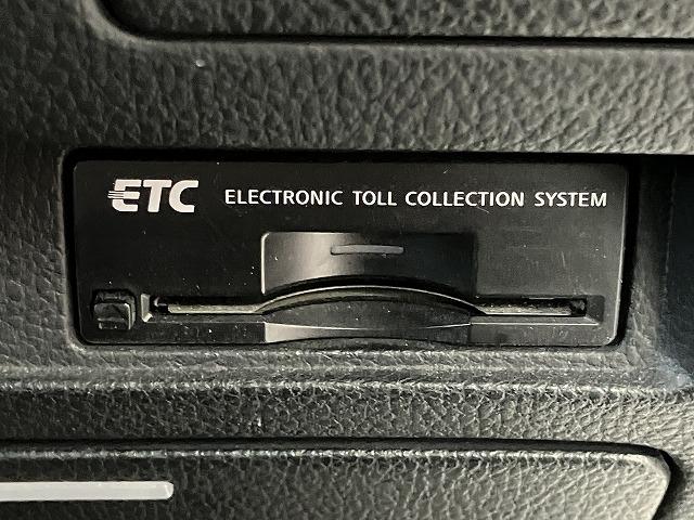 フーガ 450GTスポーツパッケージ 禁煙車 サンルーフ レーダークルーズ 黒本革エアシート オートライト メモリパワーシート オットマン メーカーナビゲーション 純正19インチAW スマートキープッシュスタート ビルトインETC(7枚目)