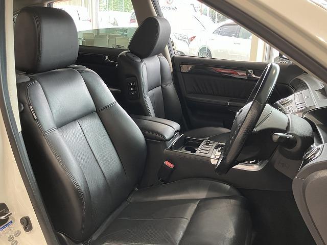 フーガ 450GTスポーツパッケージ 禁煙車 サンルーフ レーダークルーズ 黒本革エアシート オートライト メモリパワーシート オットマン メーカーナビゲーション 純正19インチAW スマートキープッシュスタート ビルトインETC(17枚目)