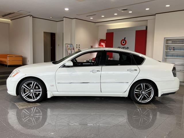 フーガ 450GTスポーツパッケージ 禁煙車 サンルーフ レーダークルーズ 黒本革エアシート オートライト メモリパワーシート オットマン メーカーナビゲーション 純正19インチAW スマートキープッシュスタート ビルトインETC(28枚目)