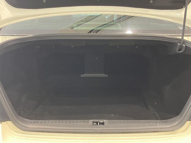 フーガ 450GTスポーツパッケージ 禁煙車 サンルーフ レーダークルーズ 黒本革エアシート オートライト メモリパワーシート オットマン メーカーナビゲーション 純正19インチAW スマートキープッシュスタート ビルトインETC(33枚目)