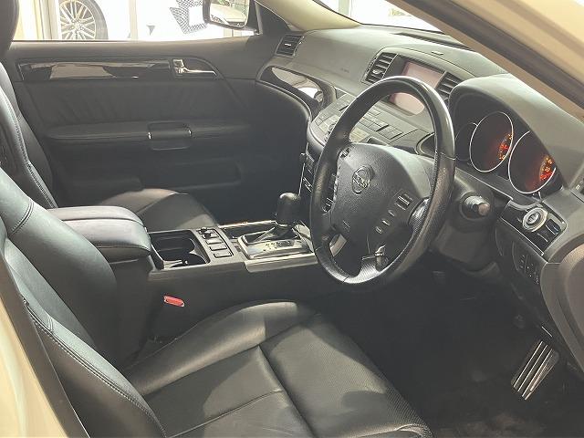 フーガ 450GTスポーツパッケージ 禁煙車 サンルーフ レーダークルーズ 黒本革エアシート オートライト メモリパワーシート オットマン メーカーナビゲーション 純正19インチAW スマートキープッシュスタート ビルトインETC(34枚目)