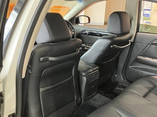 フーガ 450GTスポーツパッケージ 禁煙車 サンルーフ レーダークルーズ 黒本革エアシート オートライト メモリパワーシート オットマン メーカーナビゲーション 純正19インチAW スマートキープッシュスタート ビルトインETC(42枚目)