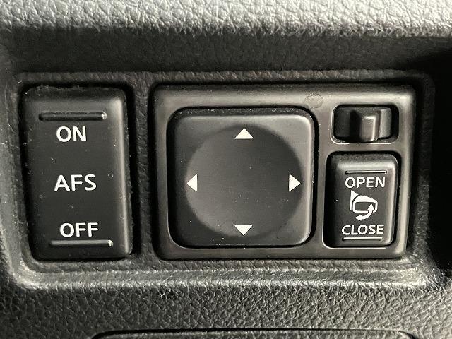 フーガ 450GTスポーツパッケージ 禁煙車 サンルーフ レーダークルーズ 黒本革エアシート オートライト メモリパワーシート オットマン メーカーナビゲーション 純正19インチAW スマートキープッシュスタート ビルトインETC(45枚目)