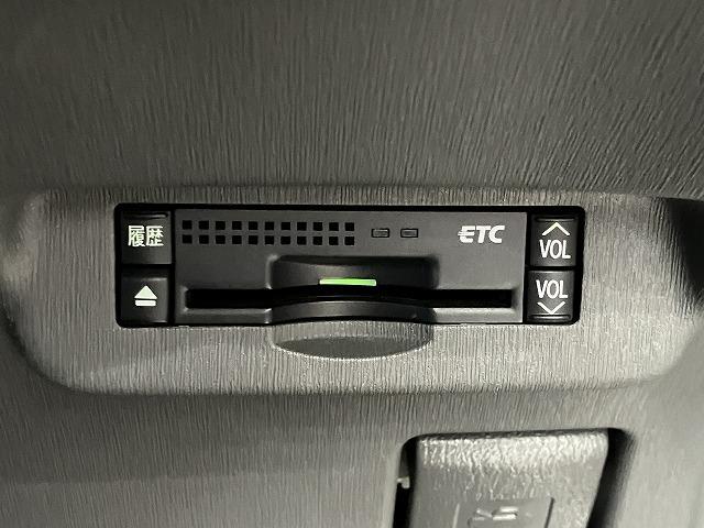 プリウス Sツーリングセレクション 禁煙車 純正ナビゲーション 純正17インチAW LEDヘッドライト バックモニター スマートキープッシュスタート ビルトインETC(6枚目)