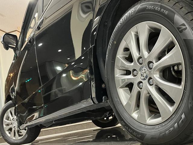 ヴォクシー ＺＳ　煌　禁煙車　８人乗り　純正ナビゲーション　純正フリップダウンモニター　両側パワースライドドア　オートライト　純正１６インチＡＷ　パドルシフト　バックモニター　スマートキープッシュスタート　ビルトインＥＴＣ（16枚目）