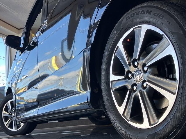 ヴォクシー ZS 煌III 禁煙車 純正10インチナビ 純正フリップダウン トヨタセーフティセンス プリクラッシュ クルーズコントロール クリアランスソナー クロハーフレザーシート 両側パワースライドドア 純正16インチAW(12枚目)