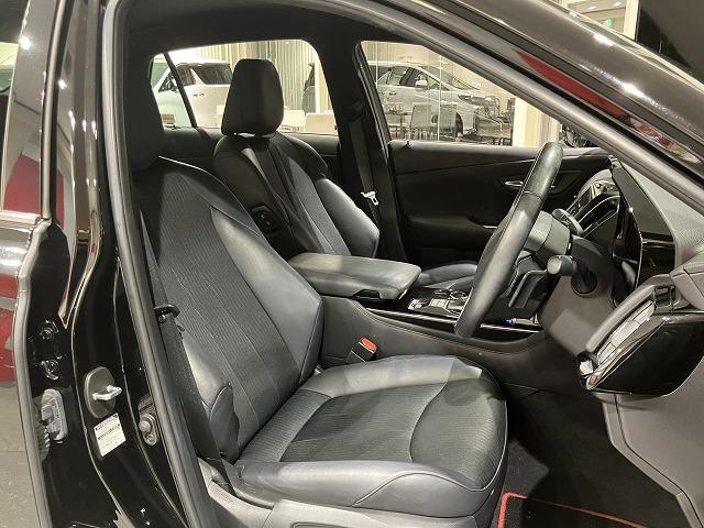 クラウンハイブリッド S スポーツスタイル 禁煙車 パノラミックビューモニター パーキングサポート AC100V トヨタセーフティセンス プリクラッシュ レーダークルーズ クリアランスソナー ブラインドスポットモニター オートハイビーム ETC(11枚目)