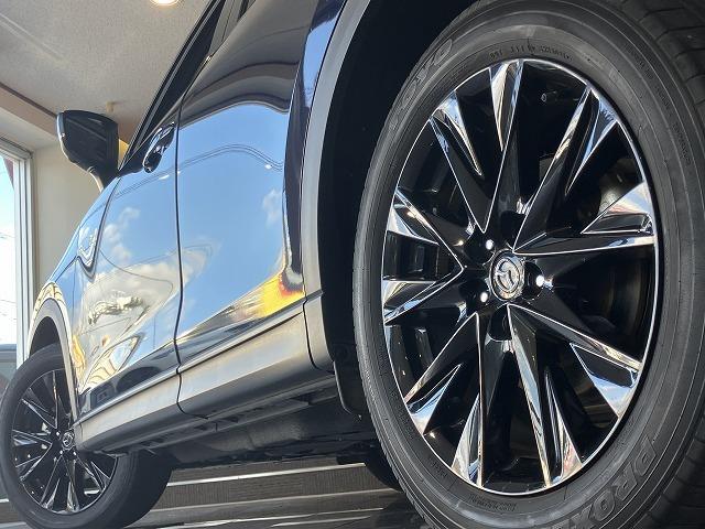 ＣＸ－５ ＸＤ　ブラックトーンエディション　禁煙車　スマートシティブレーキ　３６０°ビューモニター　ブラインドスポットモニター　レーダークルーズ　クリアランスソナー　クロハーフレザーシート　メモリパワーシート　シートヒーター　パワーバックドア（12枚目）