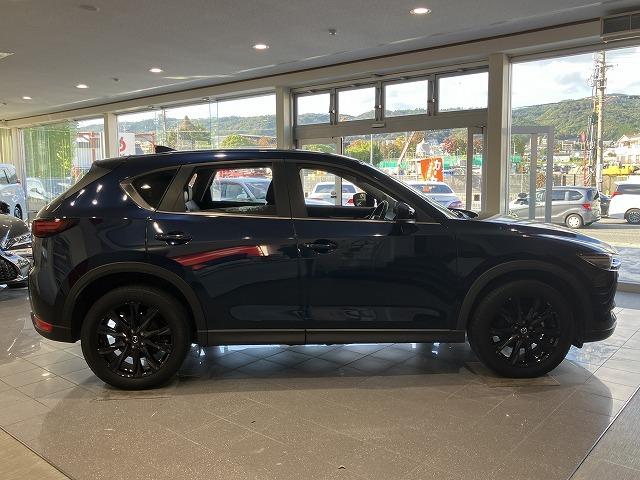 ＣＸ－５ ＸＤ　ブラックトーンエディション　禁煙車　スマートシティブレーキ　３６０°ビューモニター　ブラインドスポットモニター　レーダークルーズ　クリアランスソナー　クロハーフレザーシート　メモリパワーシート　シートヒーター　パワーバックドア（15枚目）