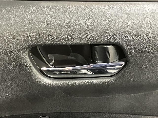 セレナ ハイウェイスターG 禁煙 セーフティパックB プロパイロット インテリジェントルームミラ オートブレーキホールド アラウンドビューモニタ クリアランスソナー 純正9インチナビ エマージェンシーブレーキ 純正16インチAW(53枚目)