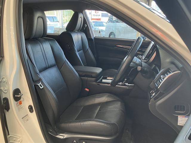 クラウン アスリートG 禁煙 アドバンストパッケージ クリアランスソナー トヨタセーフティセンス プリクラッシュ レーダークルーズ オートハイビーム メーカーナビゲーション バックカメラ 黒本革エアシート メモリパワーシート(9枚目)