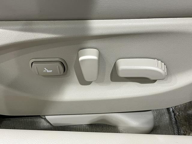 スカイライン 350GT ハイブリッド タイプSP 禁煙車 ベージュ革シート エマージェンシーブレーキ アラウンドビューモニター レーダークルーズ クリアランスソナー レーンキープ ブラインドスポットモニター LEDヘッドライト メモリパワーシート(36枚目)