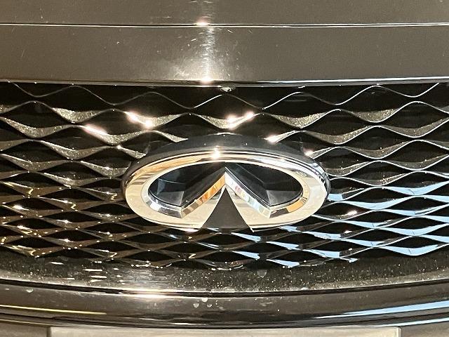 スカイライン 350GT ハイブリッド タイプSP 禁煙車 ベージュ革シート エマージェンシーブレーキ アラウンドビューモニター レーダークルーズ クリアランスソナー レーンキープ ブラインドスポットモニター LEDヘッドライト メモリパワーシート(42枚目)