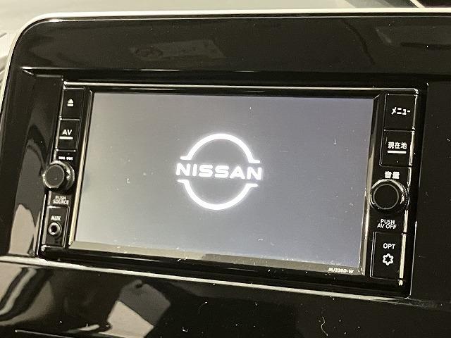 セレナ ＸＶ　禁煙車　エマージェンシーブレーキ　クルーズコントロール　クリランスソナー　両側パワースライドドア　ブラインドスポットモニター　バックモニター　スマートキープッシュスタート　ビルトインＥＴＣ（4枚目）