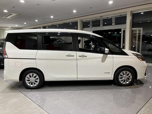 セレナ ＸＶ　禁煙車　エマージェンシーブレーキ　クルーズコントロール　クリランスソナー　両側パワースライドドア　ブラインドスポットモニター　バックモニター　スマートキープッシュスタート　ビルトインＥＴＣ（15枚目）