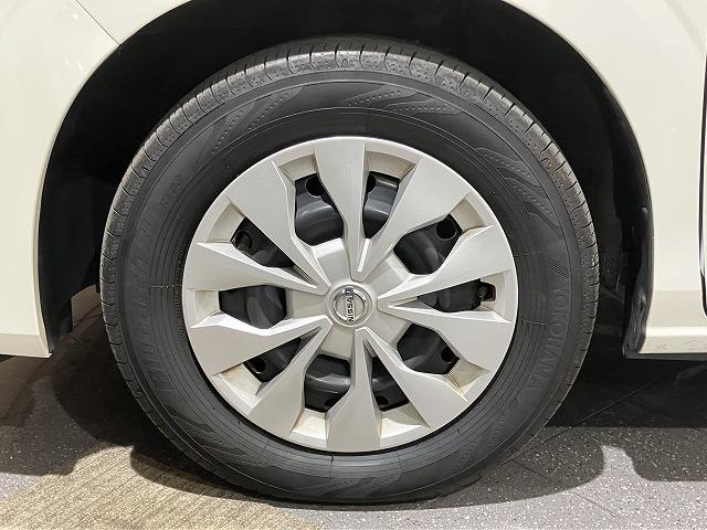 セレナ ＸＶ　禁煙車　エマージェンシーブレーキ　クルーズコントロール　クリランスソナー　両側パワースライドドア　ブラインドスポットモニター　バックモニター　スマートキープッシュスタート　ビルトインＥＴＣ（27枚目）