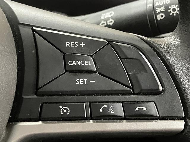 セレナ ＸＶ　禁煙車　エマージェンシーブレーキ　クルーズコントロール　クリランスソナー　両側パワースライドドア　ブラインドスポットモニター　バックモニター　スマートキープッシュスタート　ビルトインＥＴＣ（57枚目）