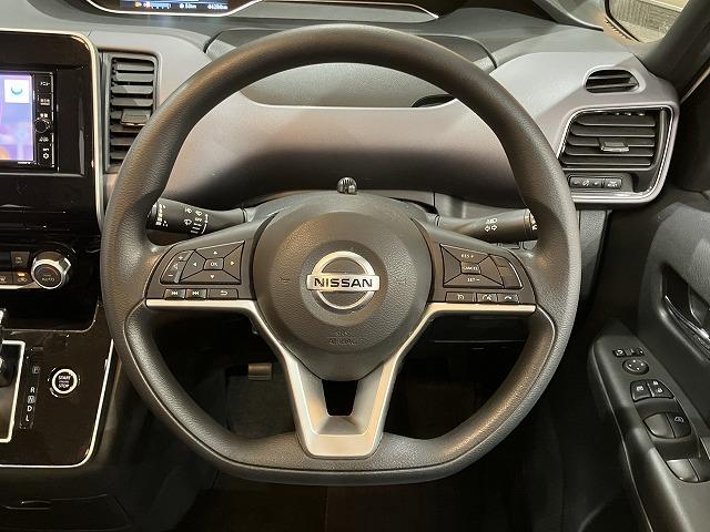 セレナ ＸＶ　禁煙車　エマージェンシーブレーキ　クルーズコントロール　クリランスソナー　両側パワースライドドア　ブラインドスポットモニター　バックモニター　スマートキープッシュスタート　ビルトインＥＴＣ（68枚目）