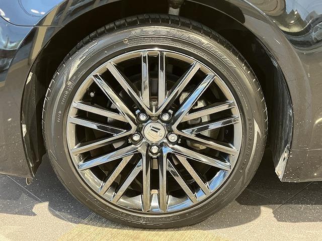 クラウンハイブリッド アスリートＳ　ブラックスタイル　禁煙車　テラロッサ本革エアシート　クリアランスソナー　トヨタセーフティセンス　クルーズコントロール　オートライト　ブラックスパッタリングＡＷ　メーカーナビゲーション　バックモニター　パワーシート（25枚目）